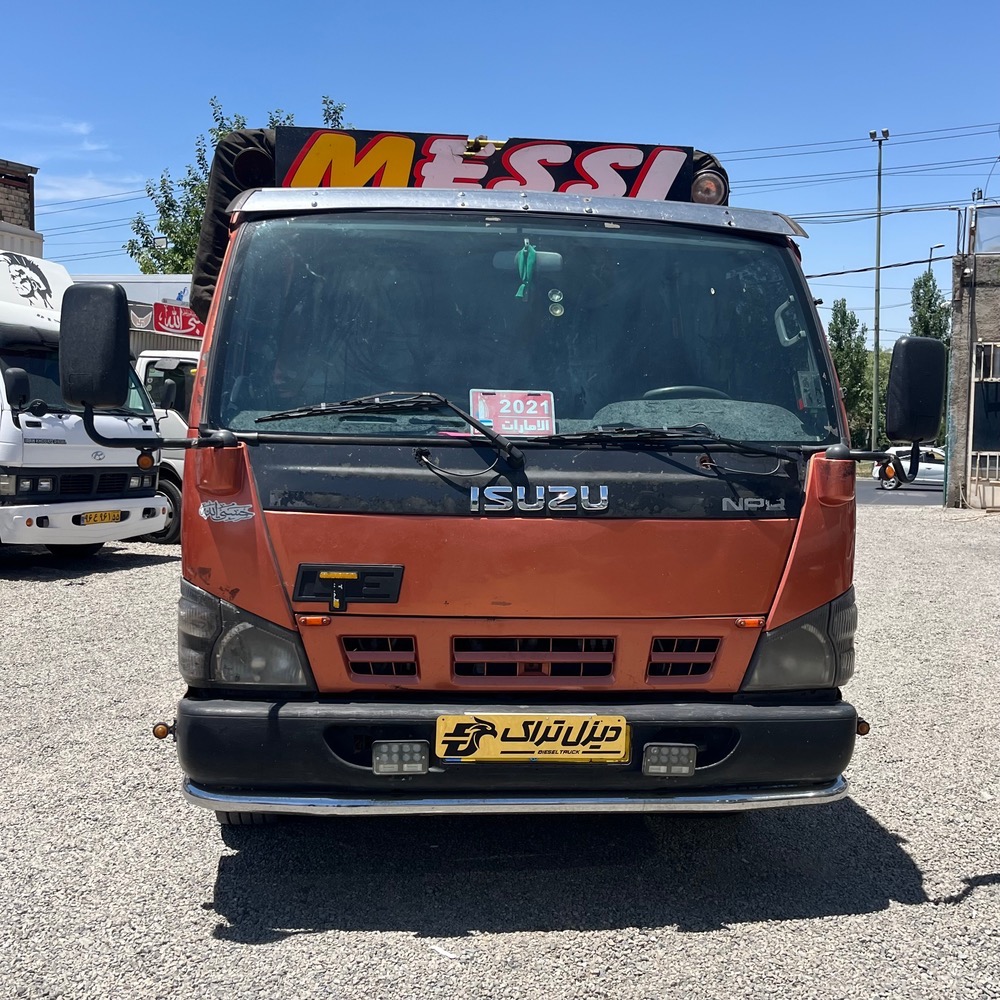 کامیونت ایسوزو ۶تن مدل ۸۸